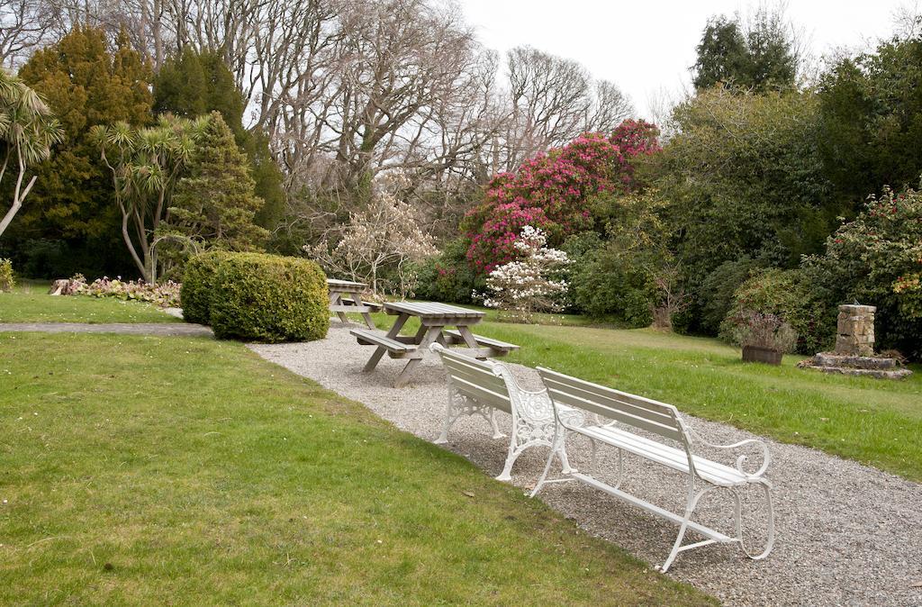 Tros Yr Afon Holiday Cottages And Manor House Beaumaris Exterior photo