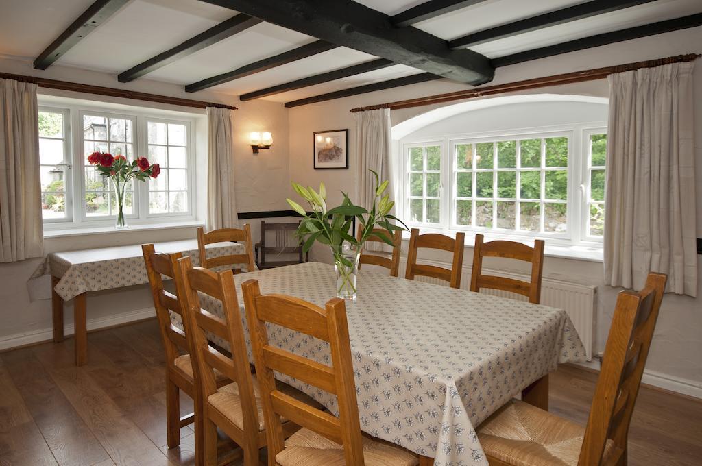 Tros Yr Afon Holiday Cottages And Manor House Beaumaris Room photo